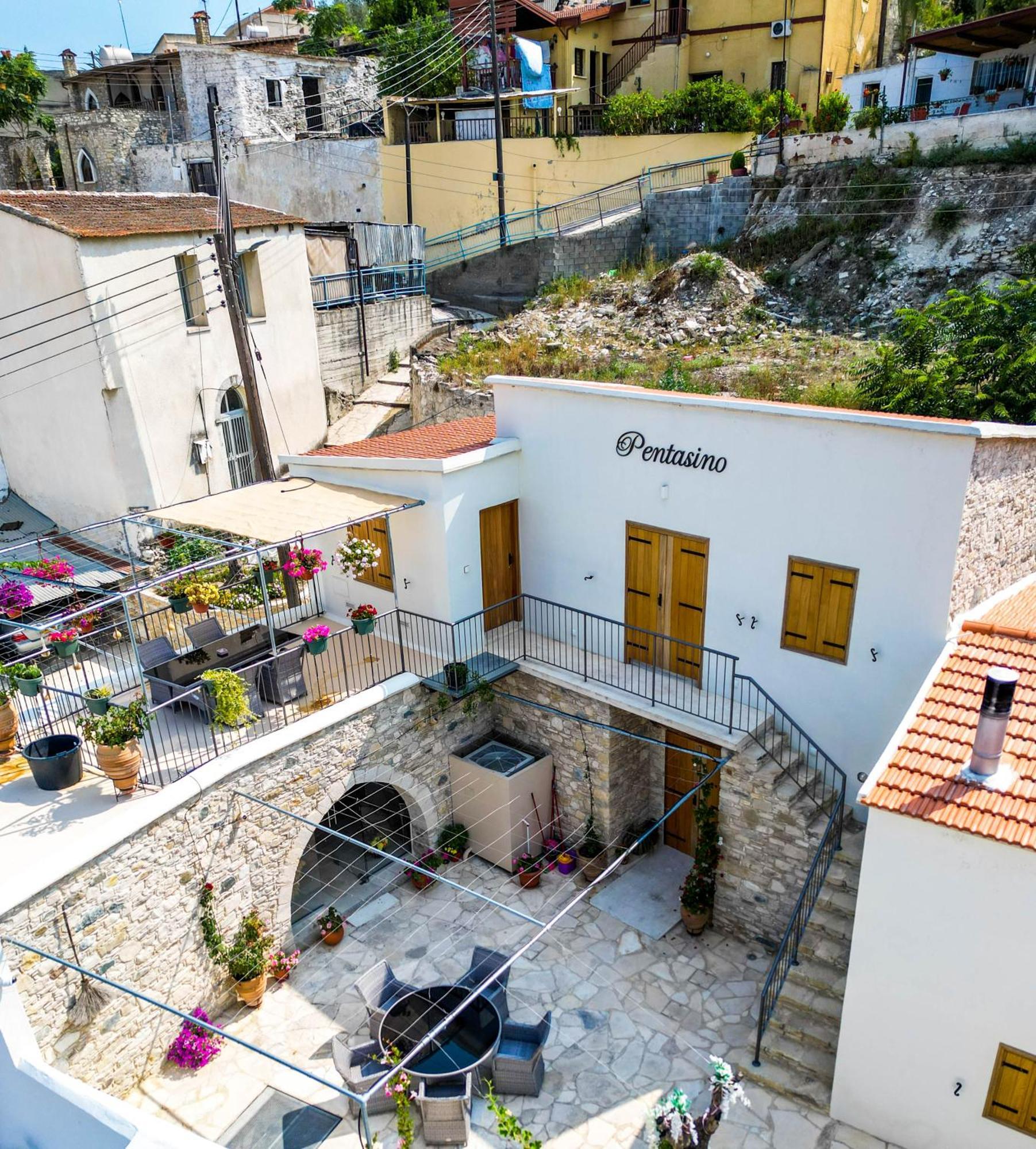 Pentasino Traditional House Agios Theodoros Exterior foto